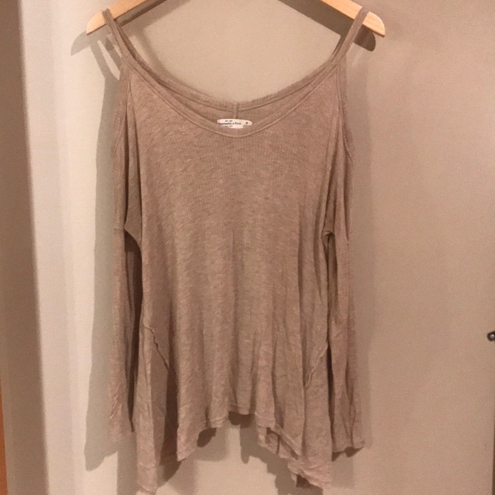 Peek a Boo Shoulder Long Sleeve